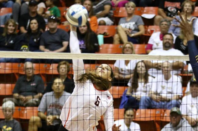 Pacific Fights Past Santa Clara To Remain Perfect in Conference Play