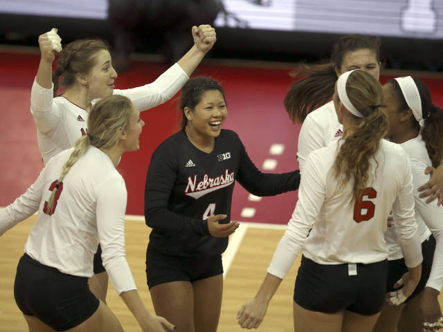 #1 Huskers Prove Top Ranking In Five Set Battle With #3 Minnesota