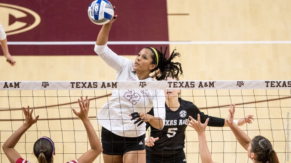 Texas A&M Sweeps Arkansas On The Road