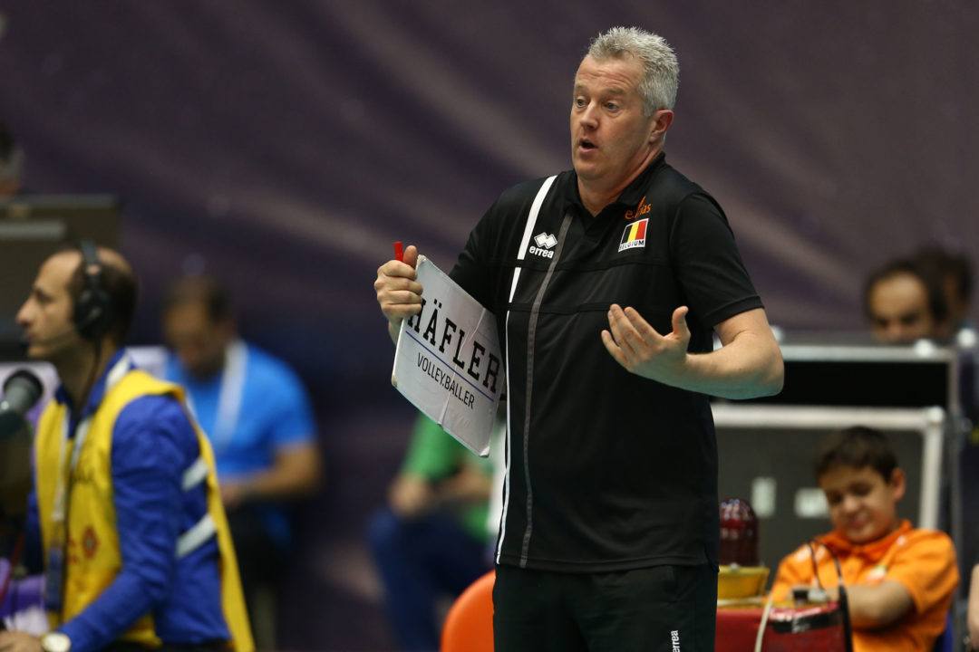 Belgian Coach Interviews Self, Asks Tough Questions