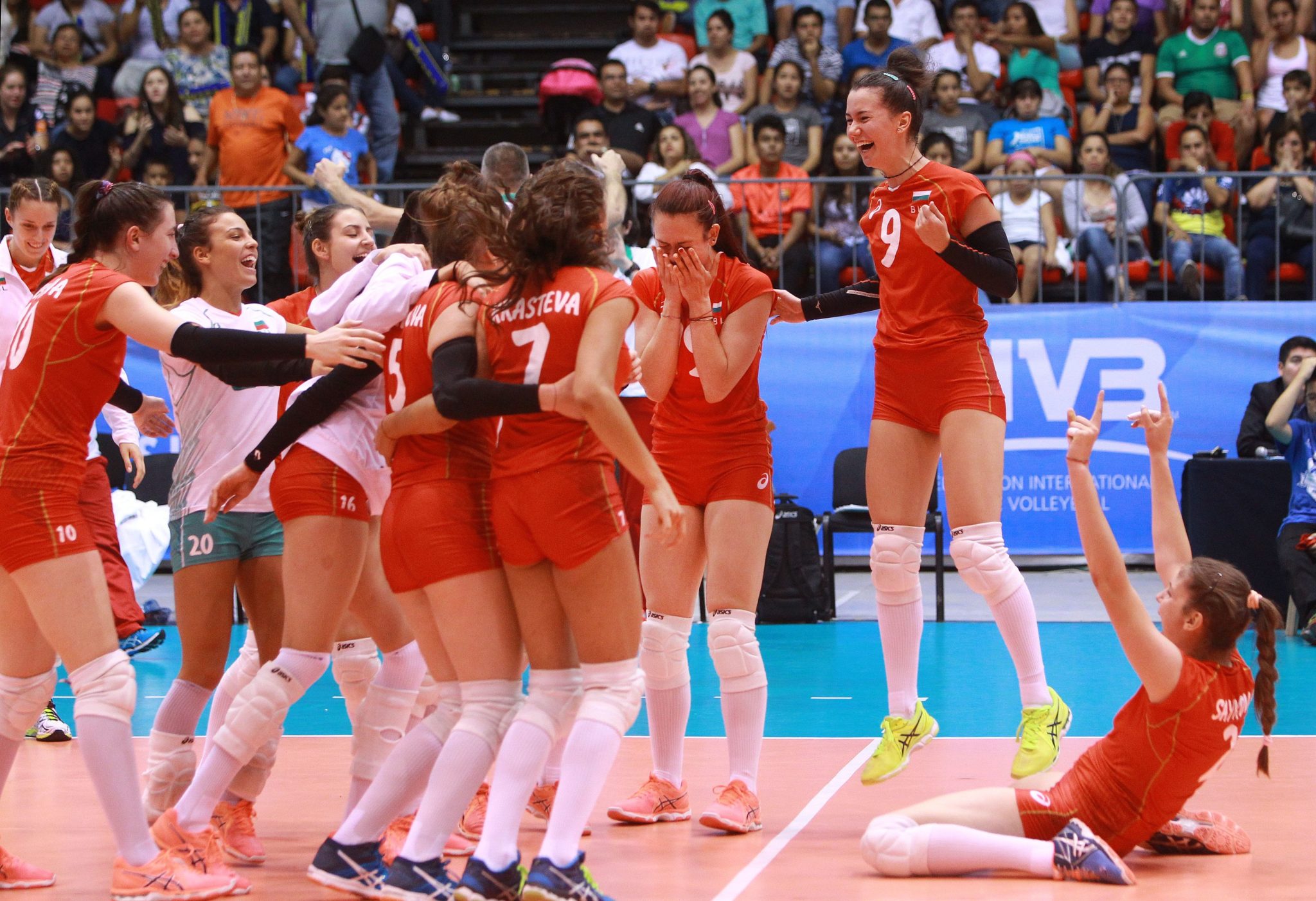 Russia Crushes Egypt, Bulgaria Aces Mexico in Five Setter