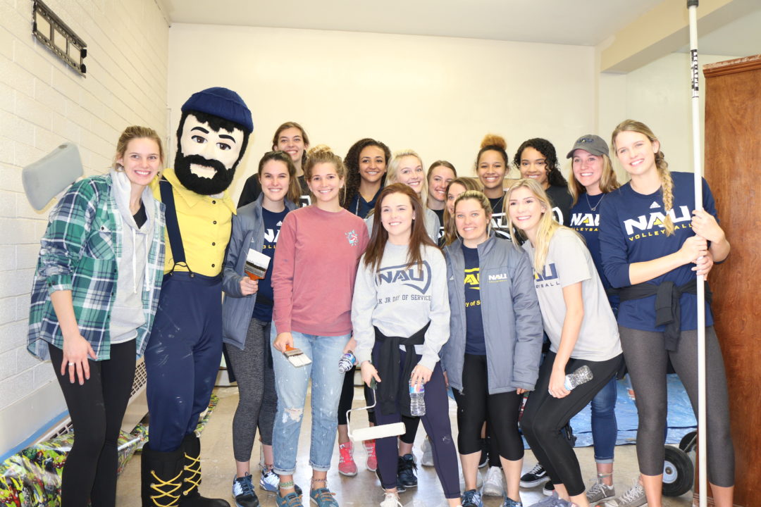 NAU Gives Back at Sunshine Rescue Mission for MLK Day of Service