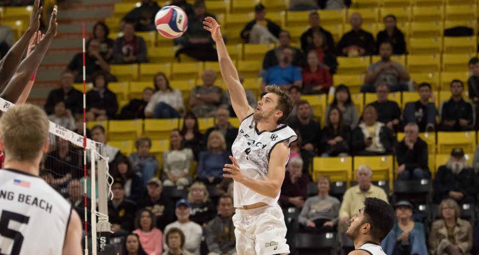 Long Beach State Hits .456, Moves to 19-0 with 3-1 Win Over UCSB