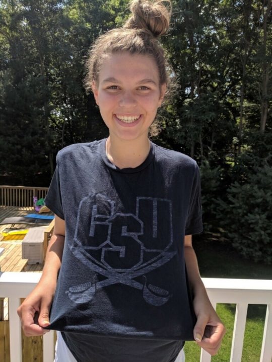 Class of 2019 Setter Emilee Karelse Commits to Charleston Southern