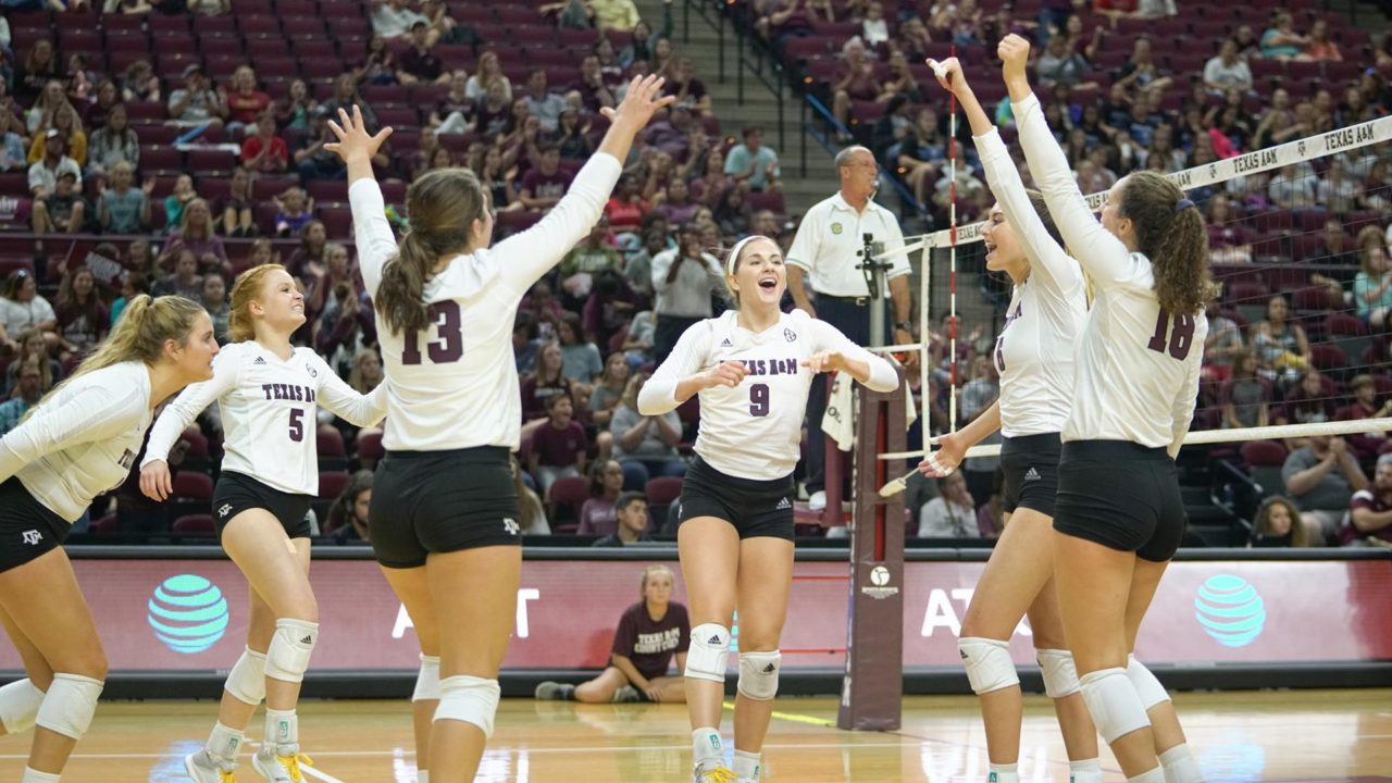 Hans Serves Up School Record 8 Aces for Texas A&M