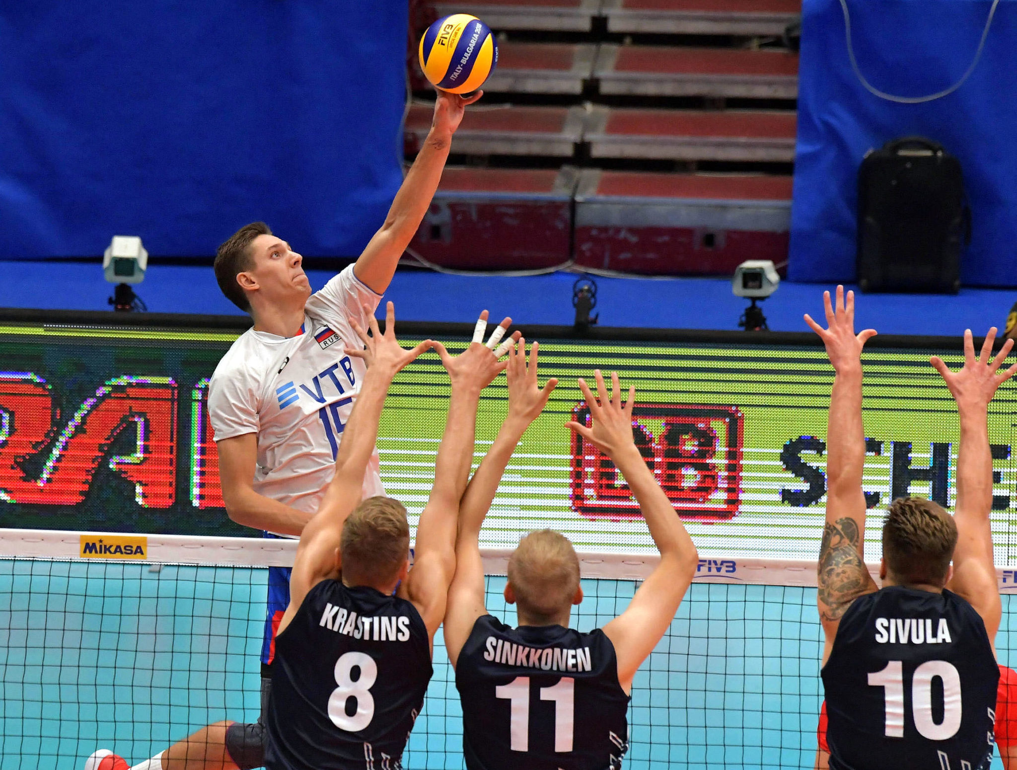 Russia Claims Spot in Worlds Final Six; Italy Closes Round 2 with Win